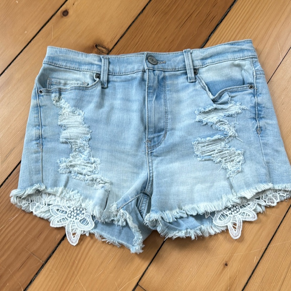MUDD Jean shorts